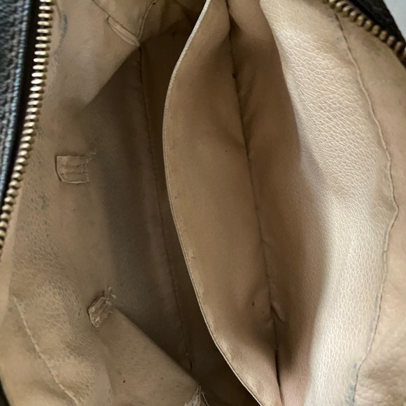 Authentic Vintage Louis Vuitton Trousse 23 - Picture 5 of 14